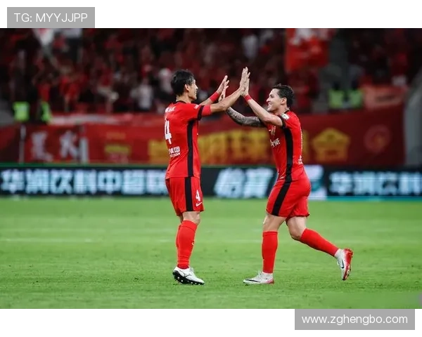 上海海港联赛统治力分析:近期表现波动,是否面临阶段性变化 上海海港联赛统治力分析:近期表现波动,是否面临阶段性变化