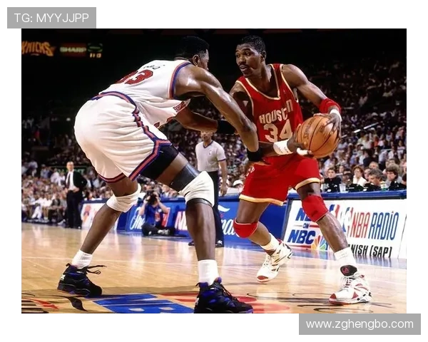 奥拉朱旺低位脚步制造错位，胜过奥尼尔牵制力